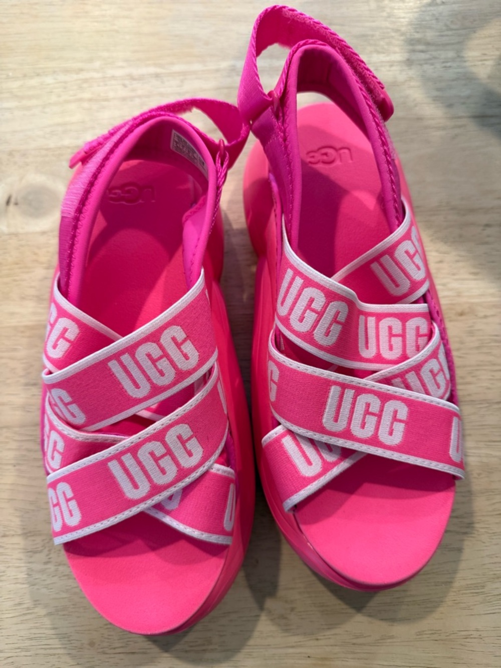 UGG Kids Hot Pink Logo Strap Sandals